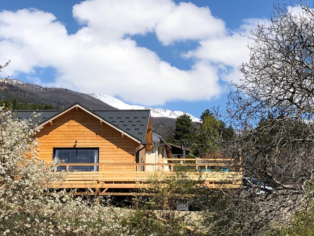 Chalet Avec Vue Lac Embrun Exterior photo