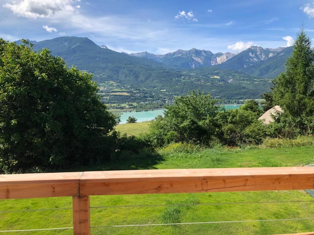 Chalet Avec Vue Lac Embrun Exterior photo